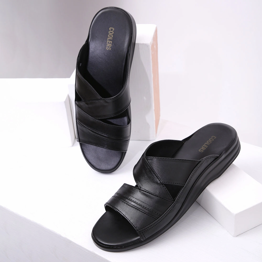 Coolers Casual Black Slippers For Men 7123-79 By Liberty