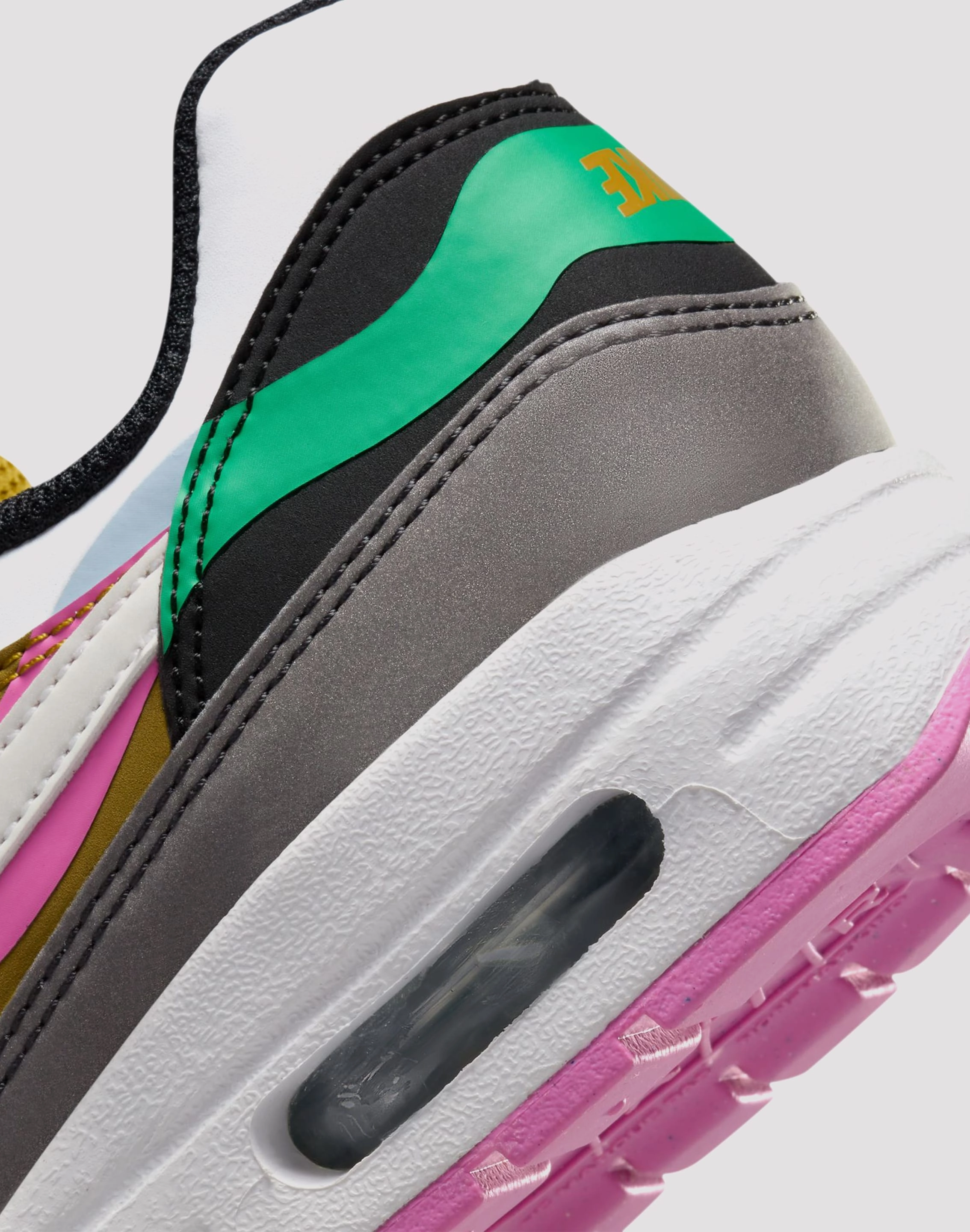 Nike Nike Air Max 1 SE Grade School Girls' Black/White/Playful Pink/Stadium Green Shoe