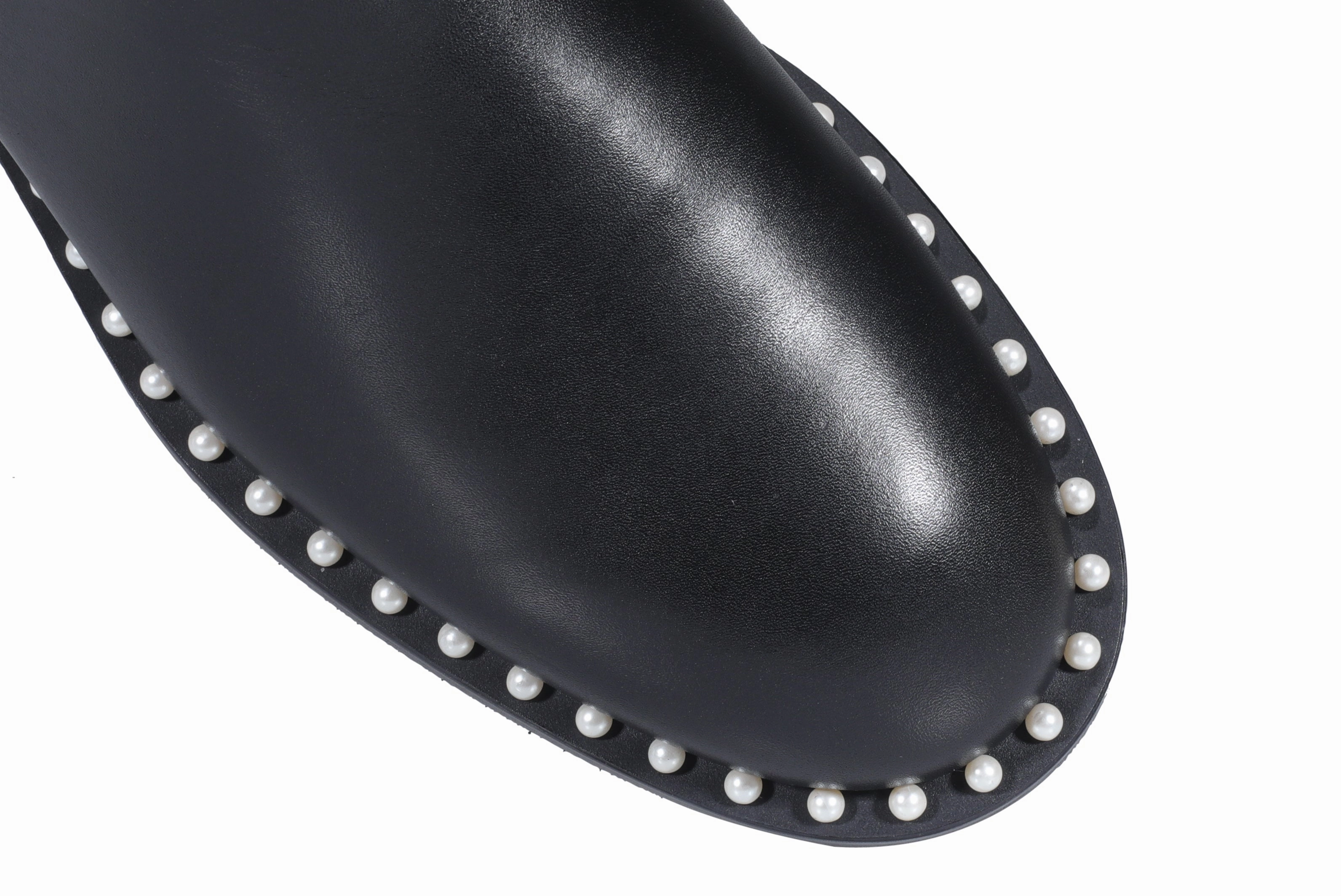 Stuart Weitzman Cline Chelsea Boots