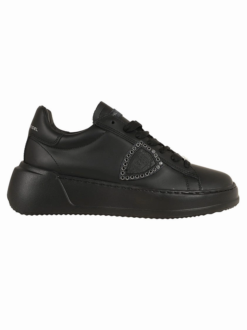 Tres Temple Low Sneaker
